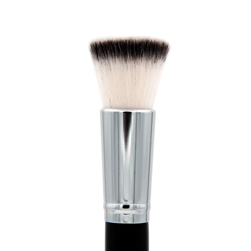 Deluxe Flat Bronzer Brush  SS014