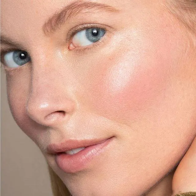 ILIA - Liquid Light Serum Highlighter in Nova